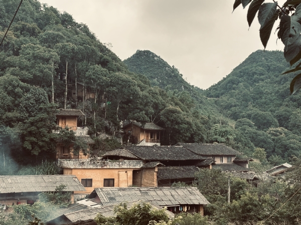 ĐỜI ĐÁ HOMESTAY LAO-XA